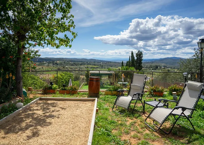 Beautiful Villa With Huge Private Pool And Vineyard View